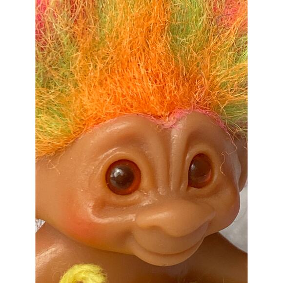 VTG Dam Troll Doll apx 3 in tall Neon rainbow hair red eyes, yarn Hula skirt EUC - Picture 12 of 13